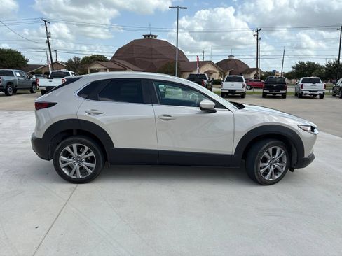 Used 2024 MAZDA CX-30 AWD 2.5 S w/ Preferred Package image 2