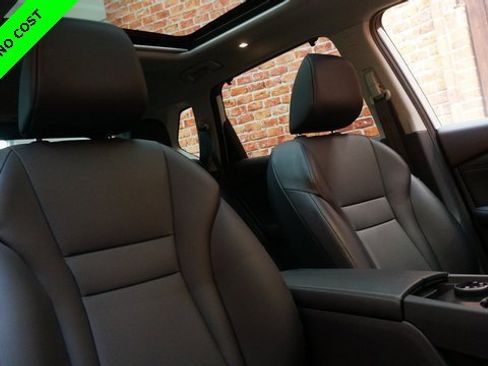 Used 2022 Nissan Rogue SV w/ SV Premium Package image 54