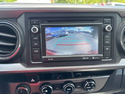 Used 2016 Toyota Tacoma SR5 w/ SR5 Appearance Package (SN) AWD/4WD image 22