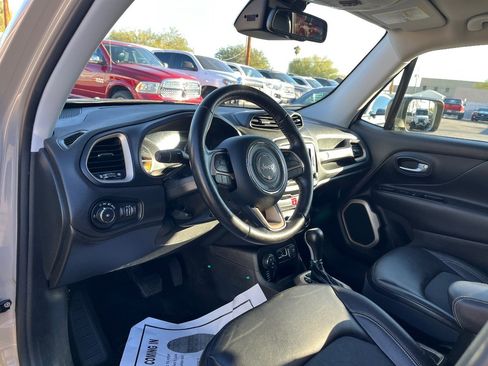 Used 2017 Jeep Renegade Trailhawk image 26