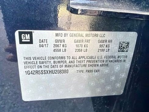 Used 2017 Buick LaCrosse Premium FWD image 4