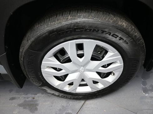 Certified 2024 Toyota Corolla Cross L image 13