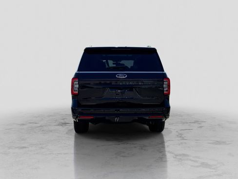 Used 2023 Ford Expedition Limited AWD/4WD image 7