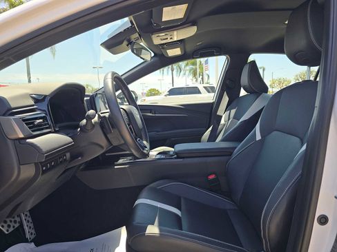 Certified 2025 Toyota Camry SE FWD image 22