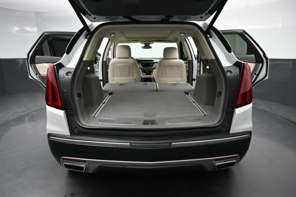 Used 2021 Cadillac XT5 Premium Luxury w/ LPO, Floor Liner Package AWD/4WD image 17
