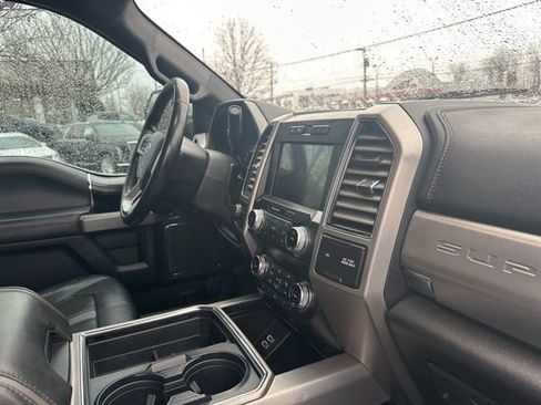 Used 2019 Ford F250 Platinum image 16