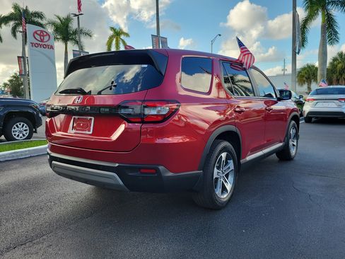 Used 2025 Honda Pilot EX-L image 12