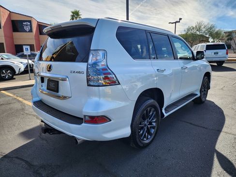 Used 2023 Lexus GX 460 Premium image 3