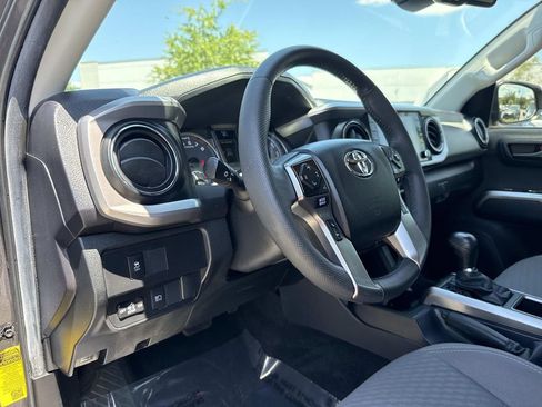 Used 2022 Toyota Tacoma SR5 w/ Technology Package RWD image 25