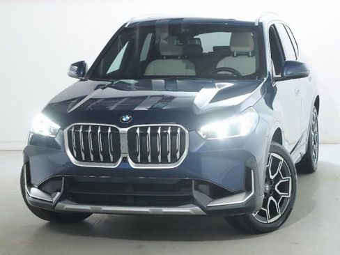 Used 2025 BMW X1 xDrive28i w/ Technology Package image 3