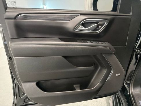 Used 2022 GMC Yukon SLT w/ SLT Premium Package RWD image 12