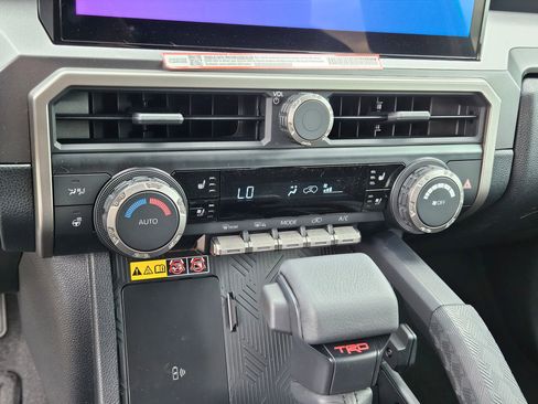New 2026 Toyota 4Runner TRD Off-Road Premium AWD/4WD image 19