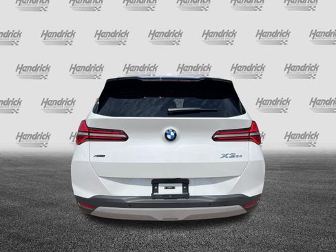Used 2025 BMW X3 xDrive30i AWD/4WD image 9