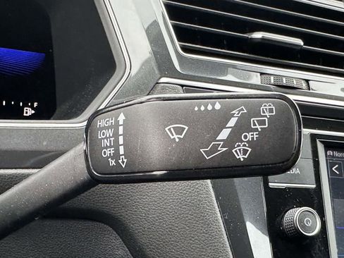 Used 2023 Volkswagen Tiguan S image 34