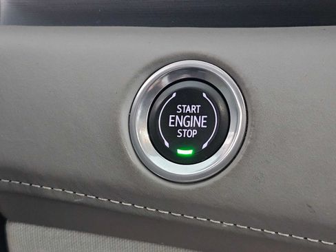 Used 2023 Cadillac Escalade Sport Platinum AWD/4WD image 33