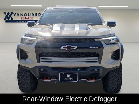 Used 2023 Chevrolet Colorado ZR2 w/ ZR2 Convenience Package III image 12