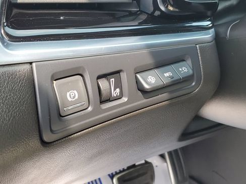 Certified 2024 Cadillac XT6 Sport w/ Technology Package AWD/4WD image 9
