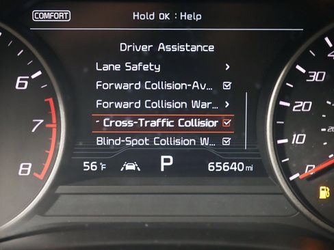 Used 2018 Kia Stinger GT2 image 17