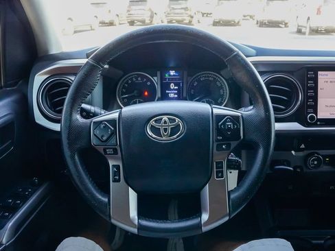 Used 2022 Toyota Tacoma SR5 RWD image 20