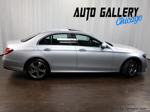 Used 2017 Mercedes-Benz E 300 4MATIC image 6