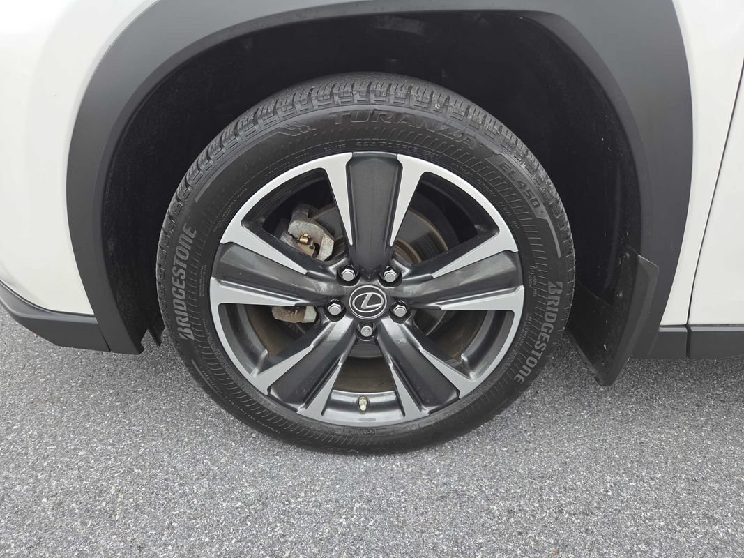 Used 2019 Lexus UX 250h w/ Premium Package AWD/4WD image 32