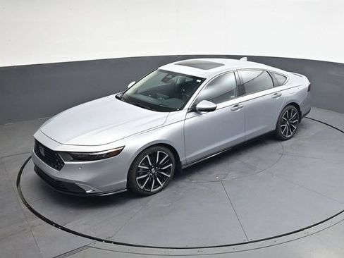 Used 2025 Honda Accord Touring image 26