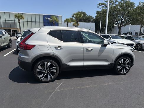 Used 2023 Volvo XC40 B5 Plus w/ Driver Assist Package AWD/4WD image 13