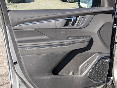 New 2025 Buick Enclave Sport Touring w/ Power Package image 10