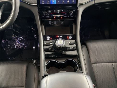 Used 2023 Jeep Grand Cherokee Overland w/ Luxury Tech Group IV image 22