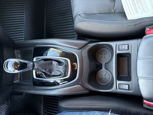 Used 2017 Nissan Rogue Sport SL image 31