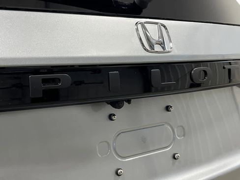 New 2026 Honda Pilot Black Edition image 7