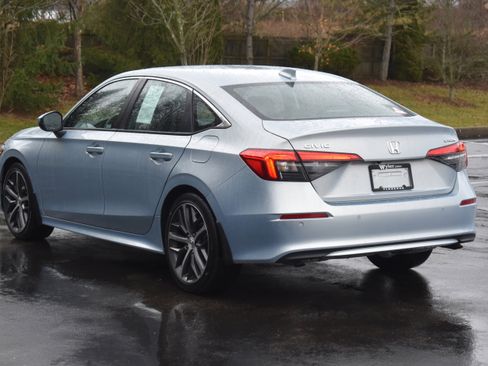 Used 2023 Honda Civic Touring image 5