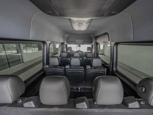 New 2025 Mercedes-Benz Sprinter 2500 image 31