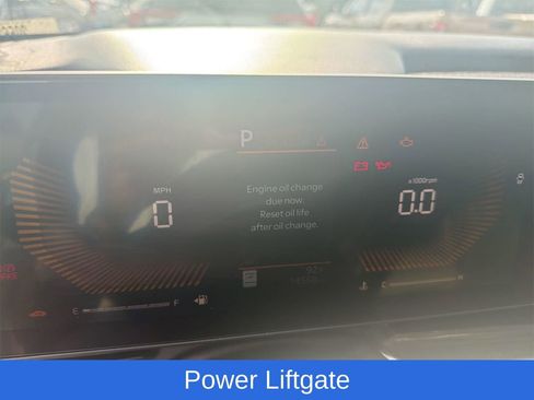 Used 2025 Kia Carnival EX FWD image 7