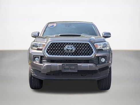 Used 2019 Toyota Tacoma TRD Sport AWD/4WD image 8