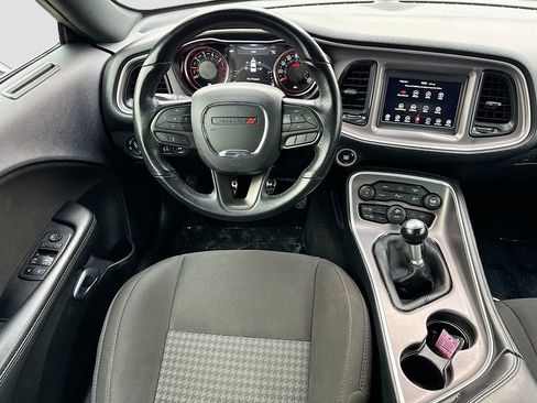 Used 2022 Dodge Challenger R/T image 27