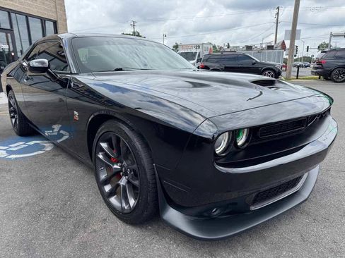 Used 2021 Dodge Challenger R/T Scat Pack w/ Plus Package RWD image 4