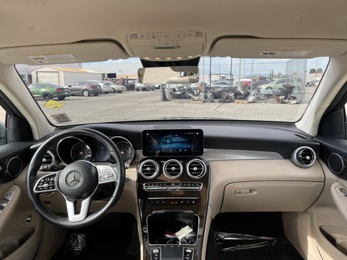 Used 2022 Mercedes-Benz GLC 300 image 17