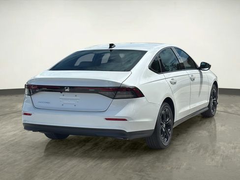 New 2025 Honda Accord SE image 9