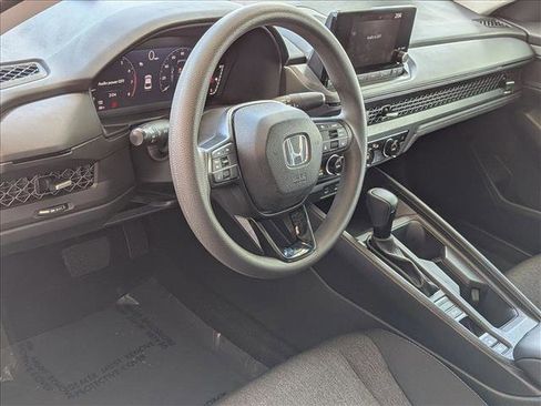 Certified 2023 Honda Accord EX image 9