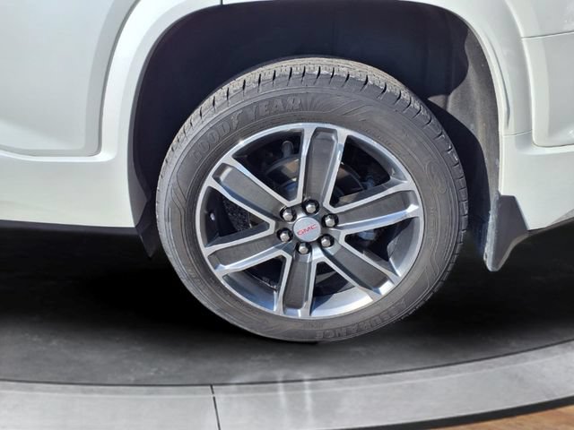 Certified 2019 GMC Acadia Denali w/ Technology Package FWD image 18