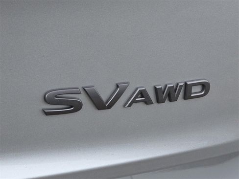 Used 2024 Nissan Rogue SV image 30