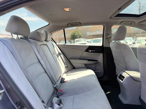 Used 2016 Honda Accord EX image 24