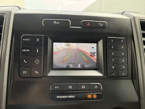 Used 2022 Ford F250 XL w/ Power Equipment Group AWD/4WD image 17