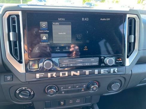 Used 2025 Nissan Frontier SV AWD/4WD image 22