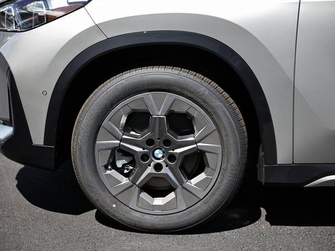 New 2026 BMW X1 xDrive28i w/ Technology Package image 7