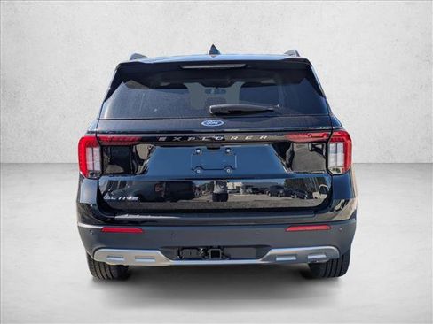 New 2026 Ford Explorer Active w/ Active Comfort Package image 9
