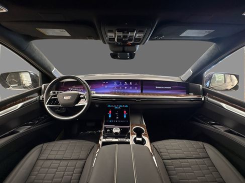 New 2025 Cadillac Escalade ESV Sport Platinum image 22