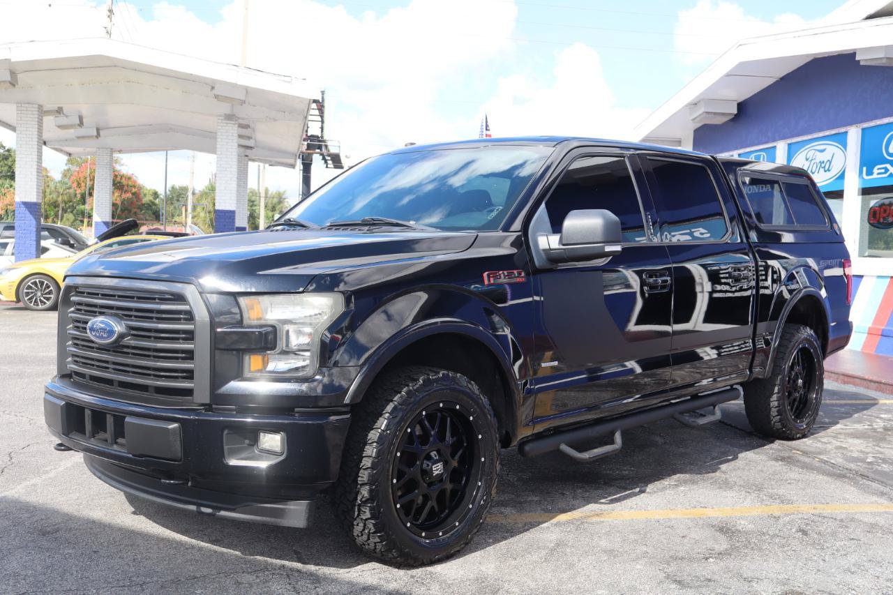 Used 2017 Ford F150 XLT w/ Equipment Group 301A Mid AWD/4WD image 10