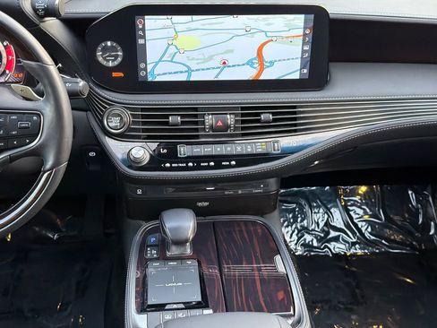 Used 2022 Lexus LS 500 AWD w/ Interior Upgrade Package image 19